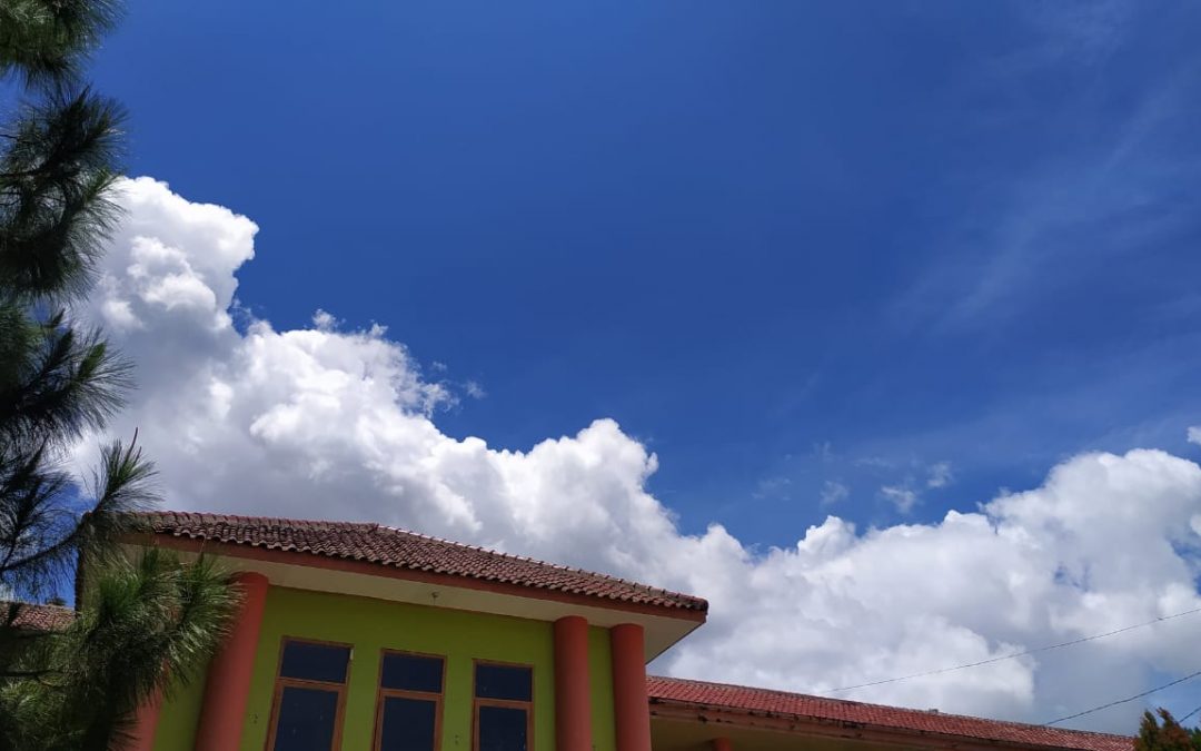 Langit Biru dan Pentingnya Menggunakan BBM Ramah Lingkungan